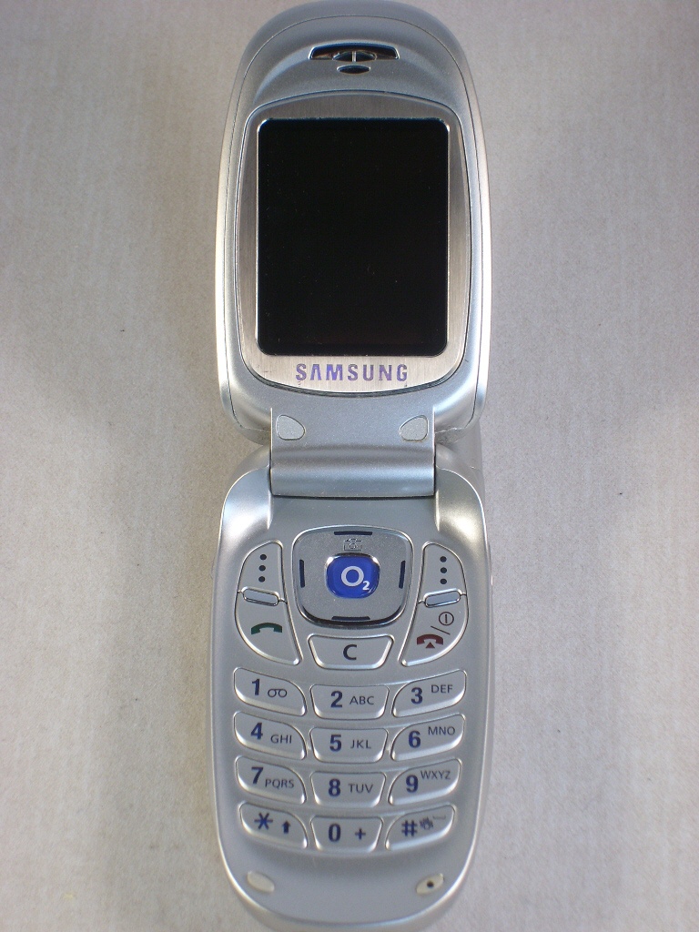 Samsung E300 Resim 2