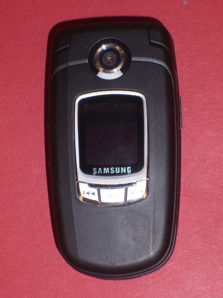 Samsung E730 Resim 3