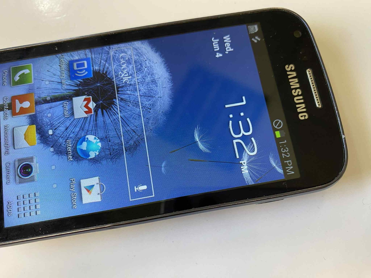 Samsung Galaxy Ace II X S7560M Resim 5