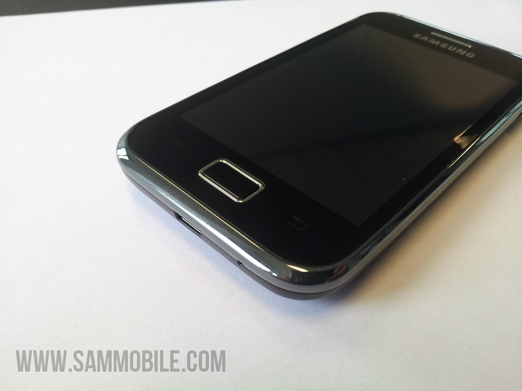 Samsung Galaxy Ace Plus S7500 Resim 5