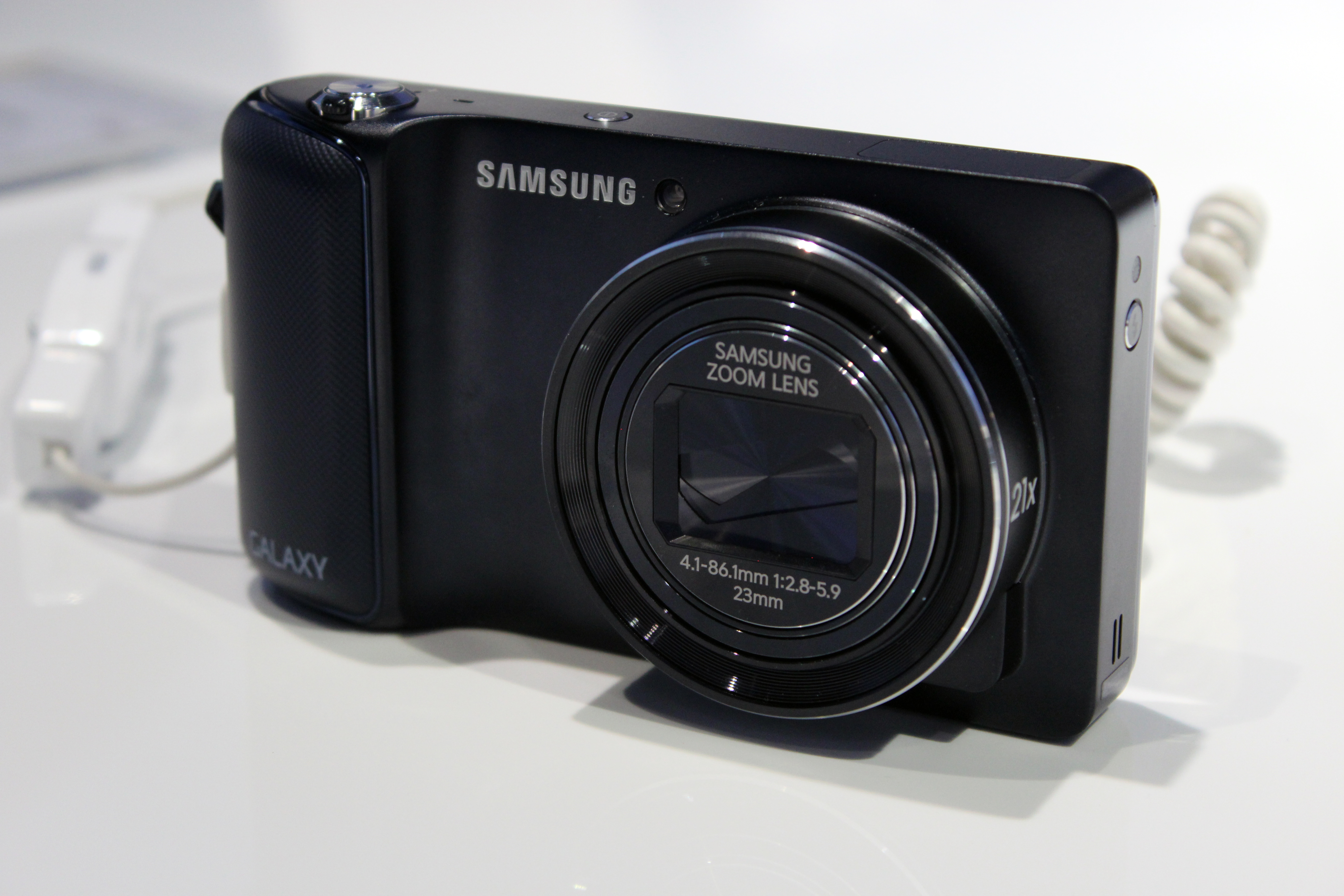 Samsung Galaxy Camera GC100 Resim 5