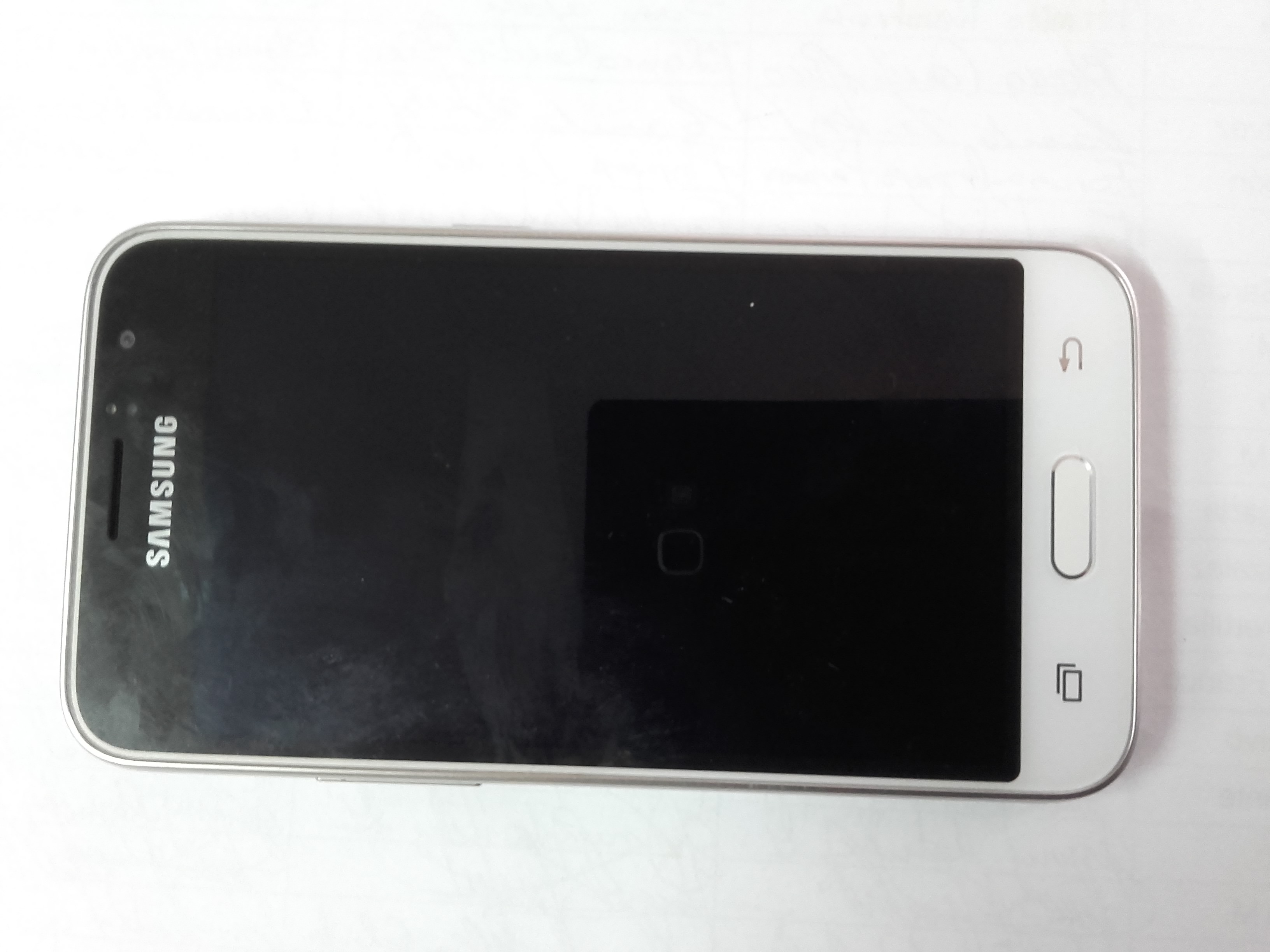 Samsung Galaxy J1 (2016) Resim 4