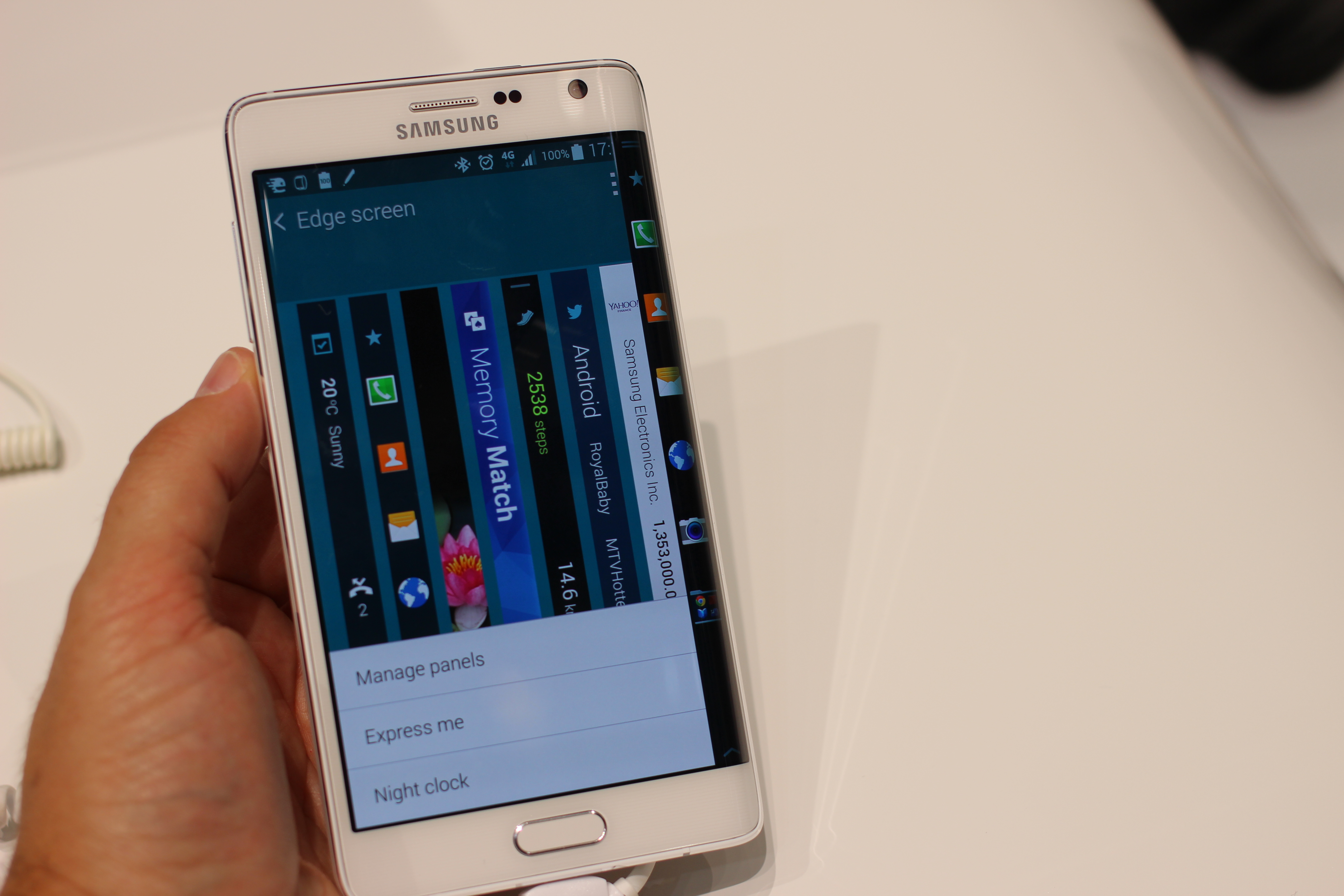 Samsung Galaxy Note Edge Resim 4