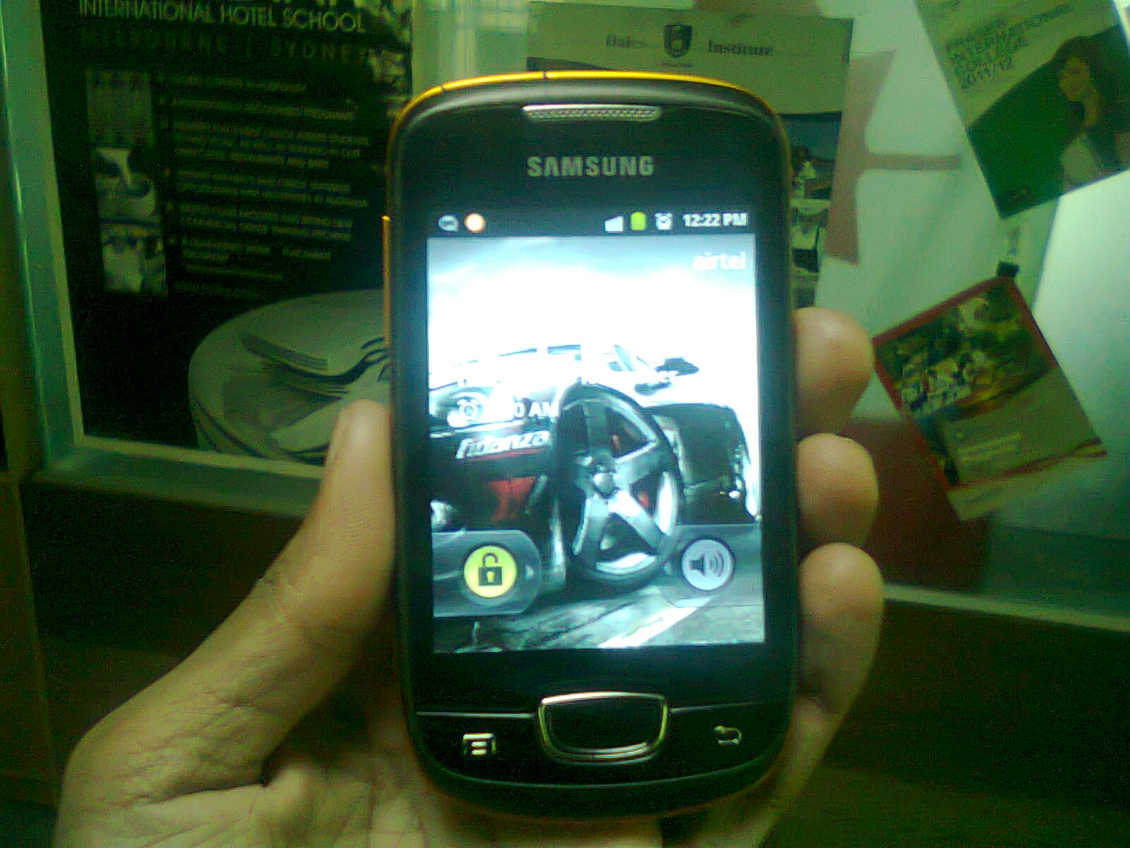 Samsung Galaxy Pop Plus S5570i Resim 5