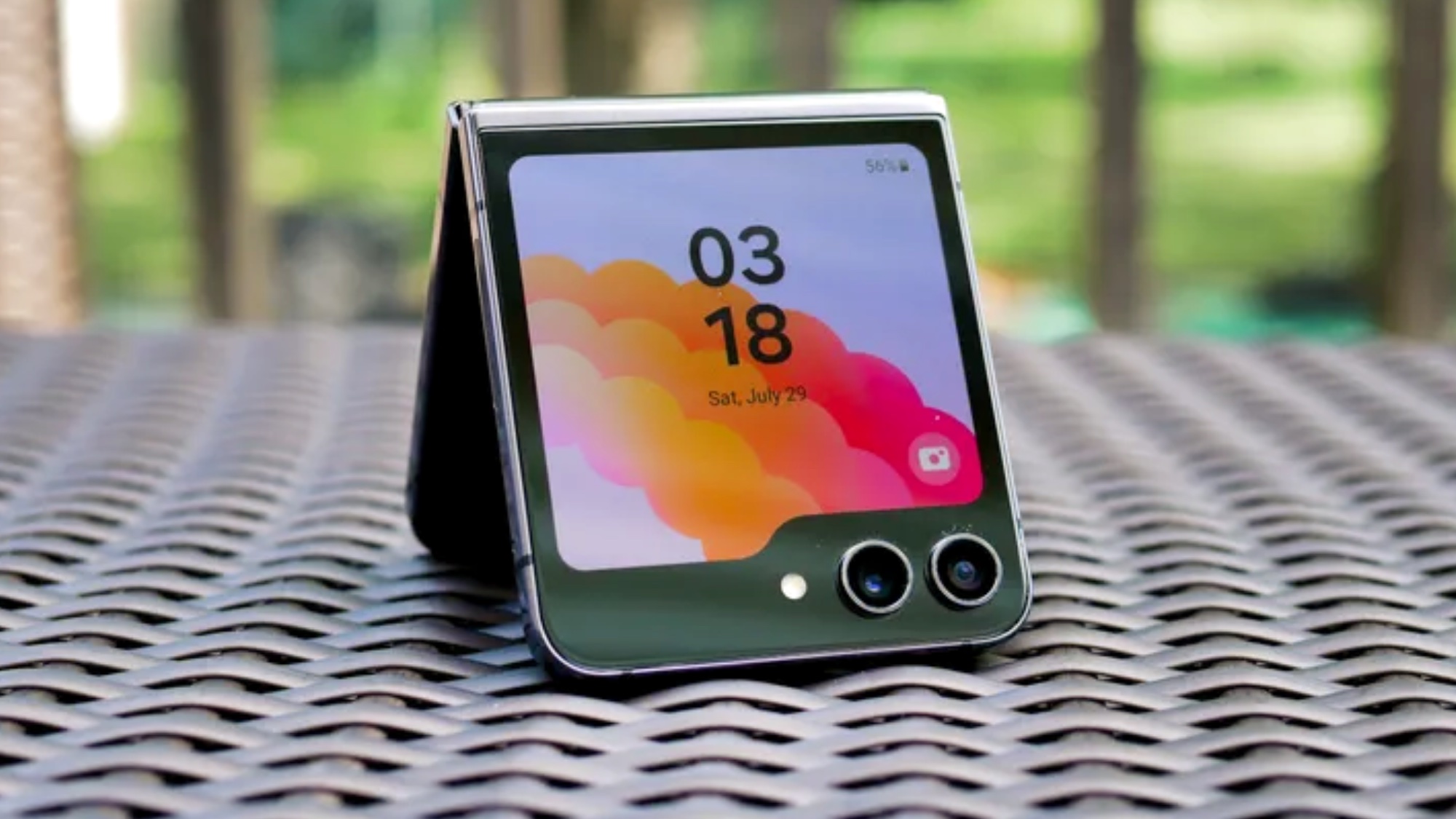 Samsung Galaxy Z Flip6 Resim 5