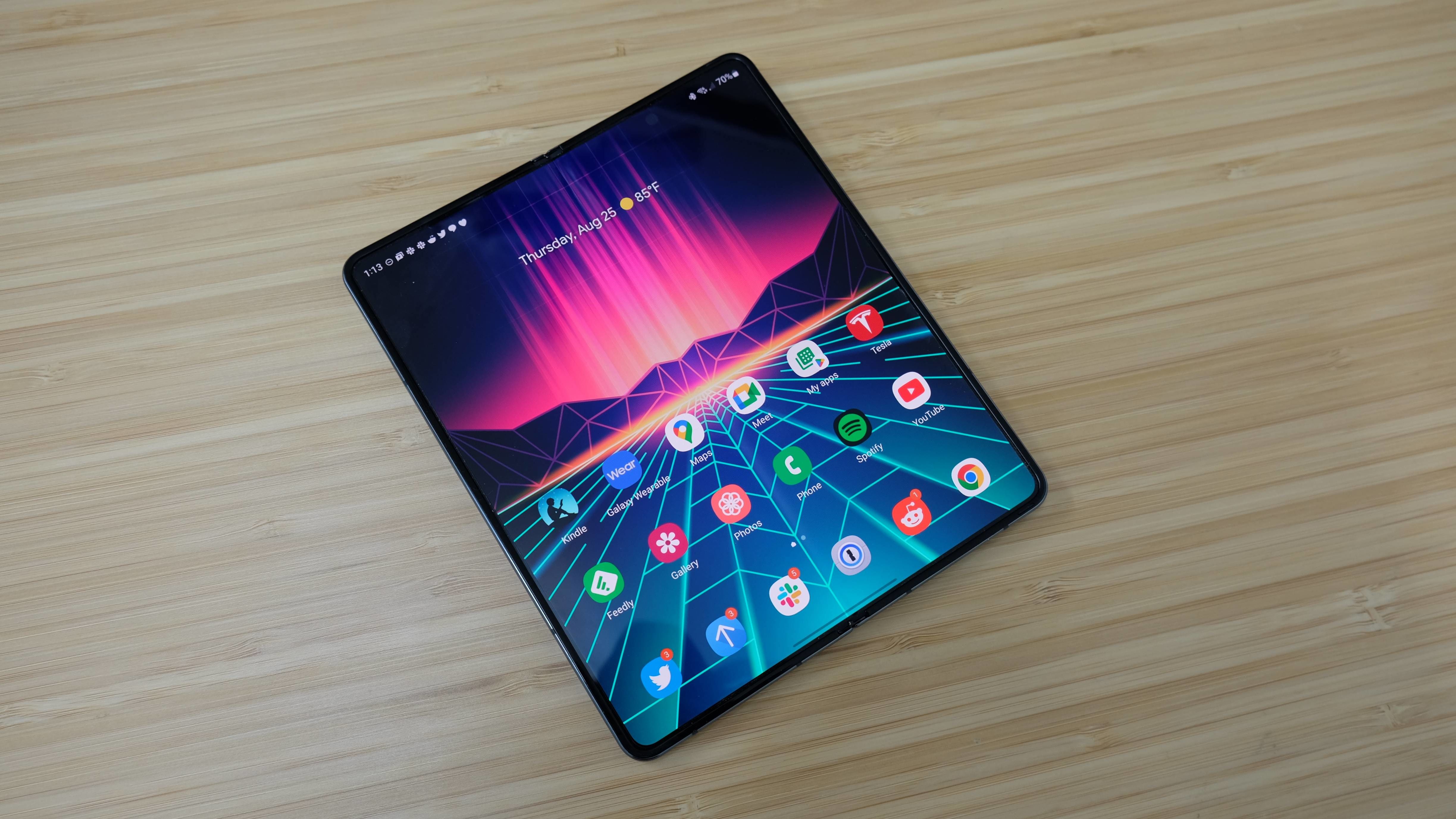 Samsung Galaxy Z Fold4 Resim 5