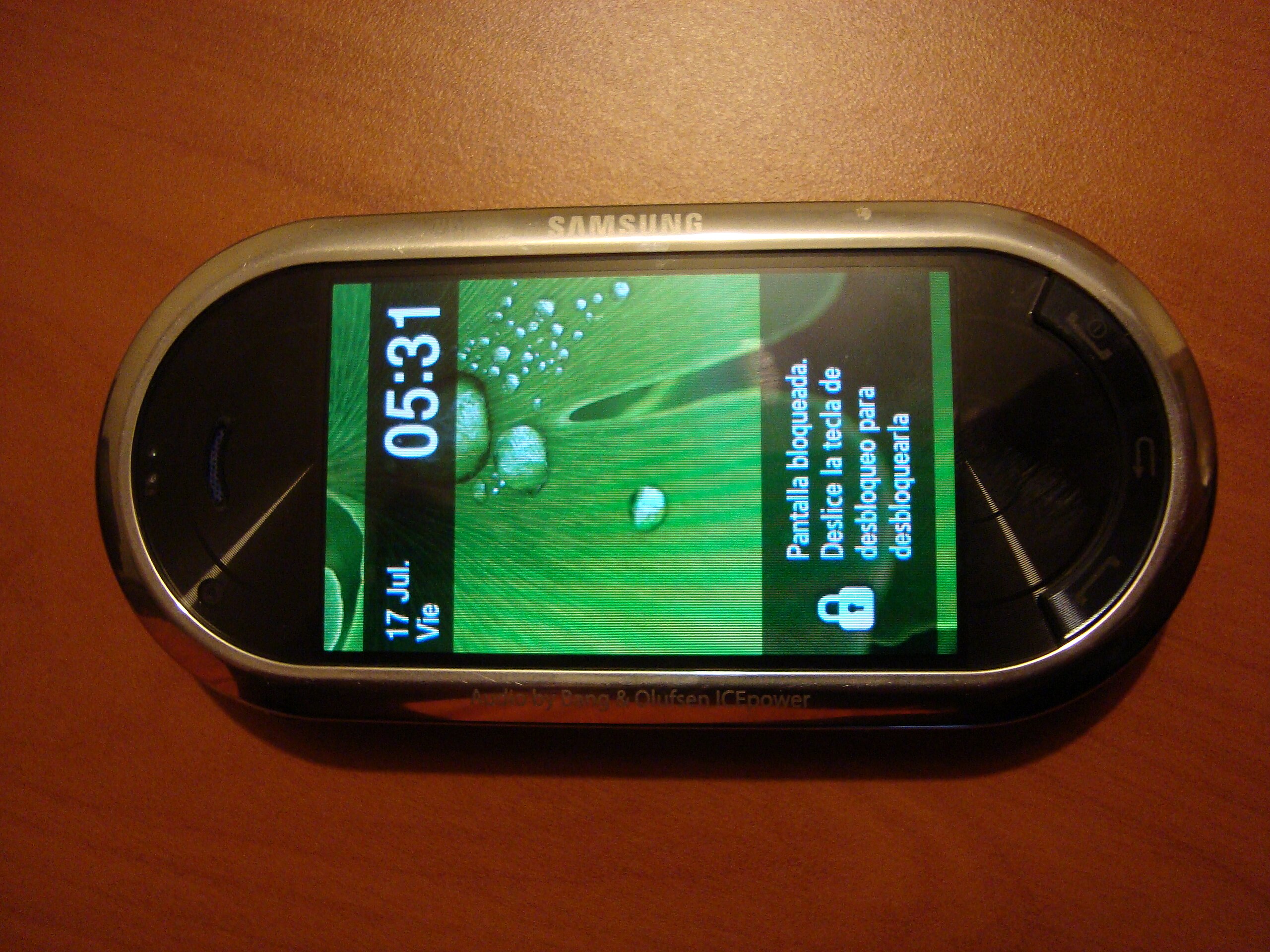 Samsung M7600 Beat DJ Resim 5