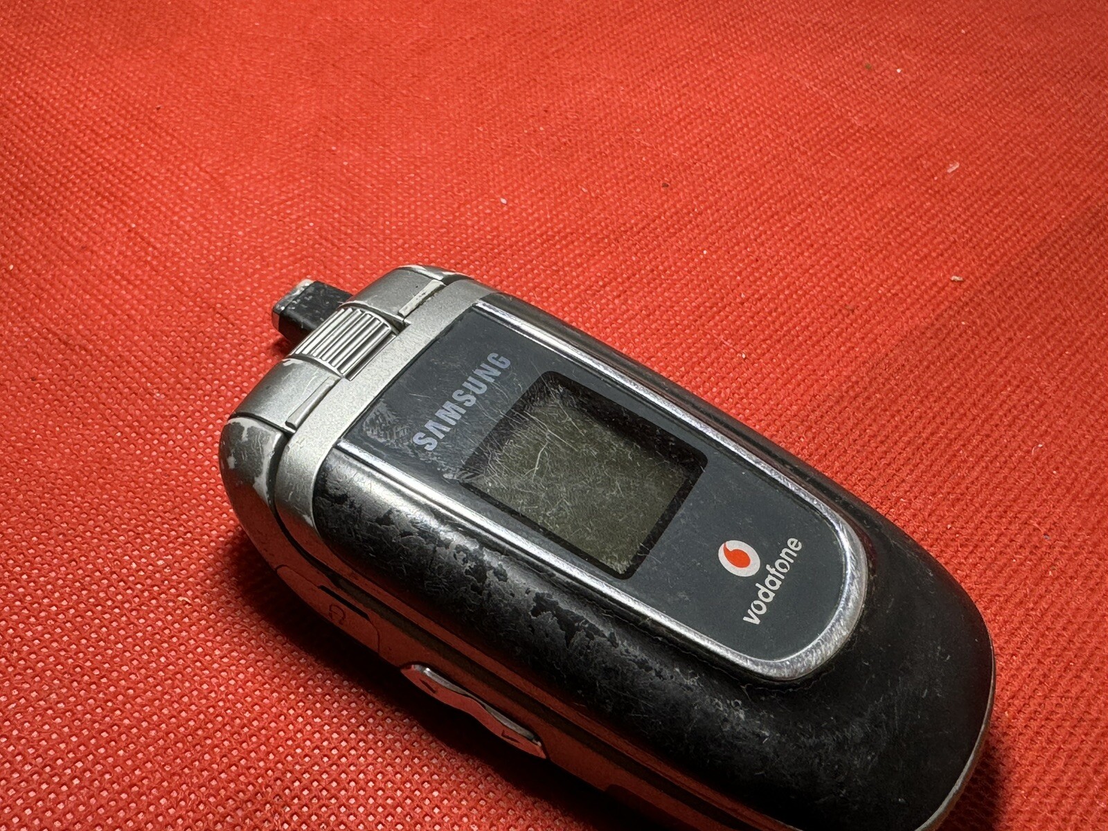 Samsung Z140 Resim 4