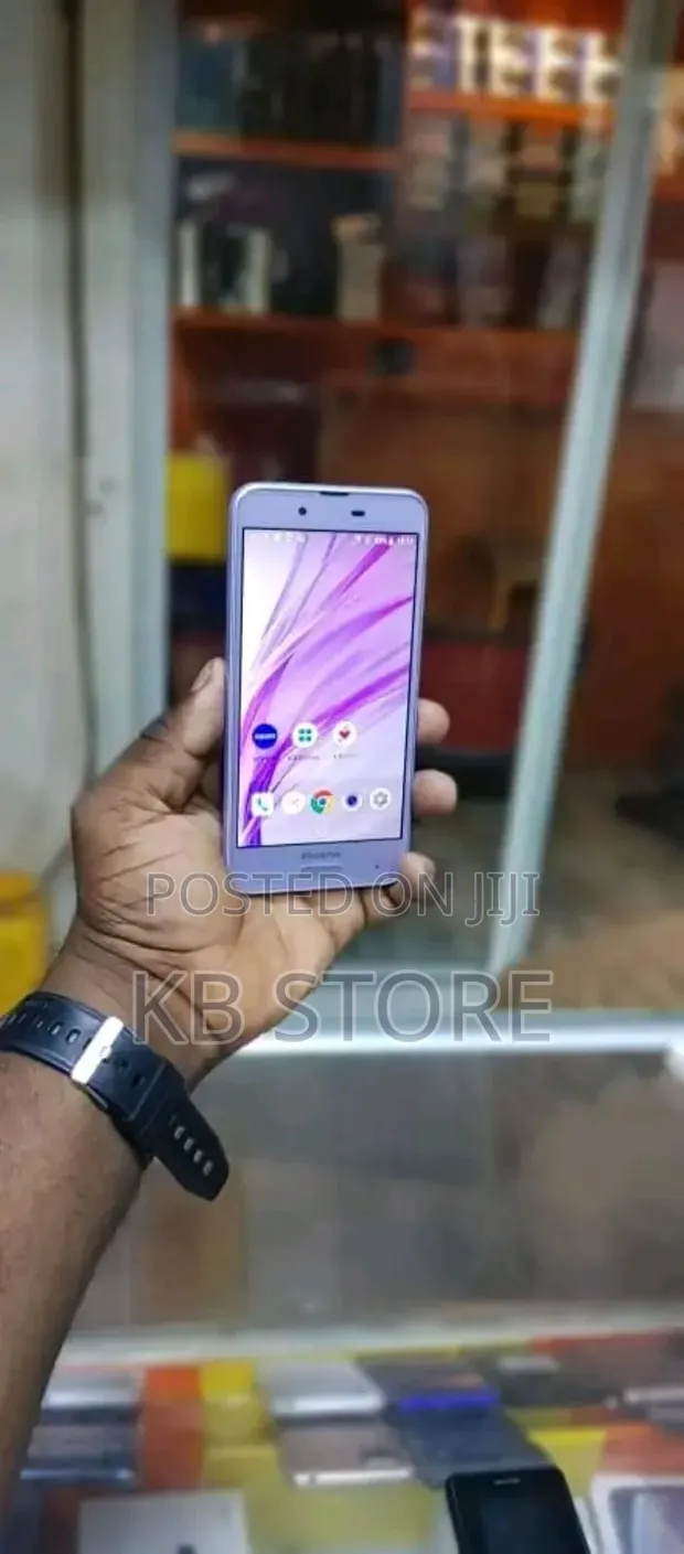 Sharp 703 Resim 2