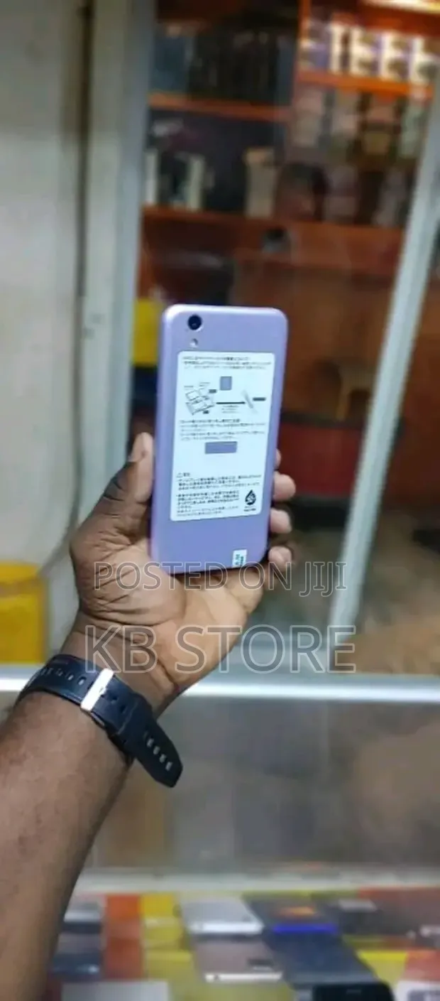 Sharp 703 Resim 3
