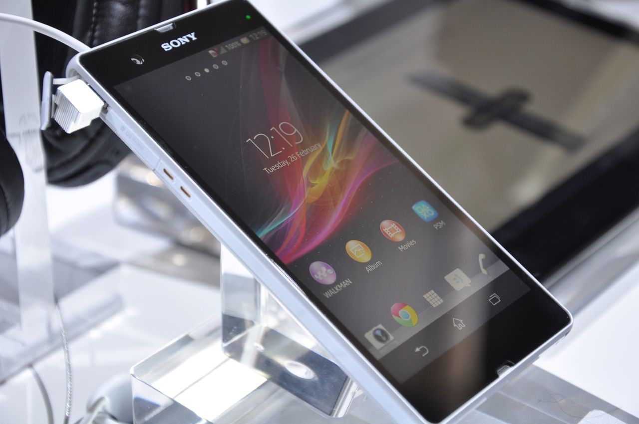 Sony Xperia C670X Resim 5