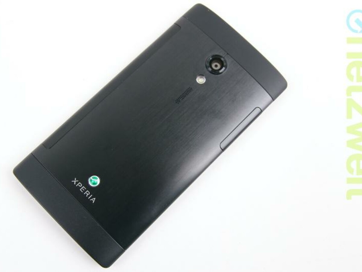 Sony Xperia ion HSPA Resim 2