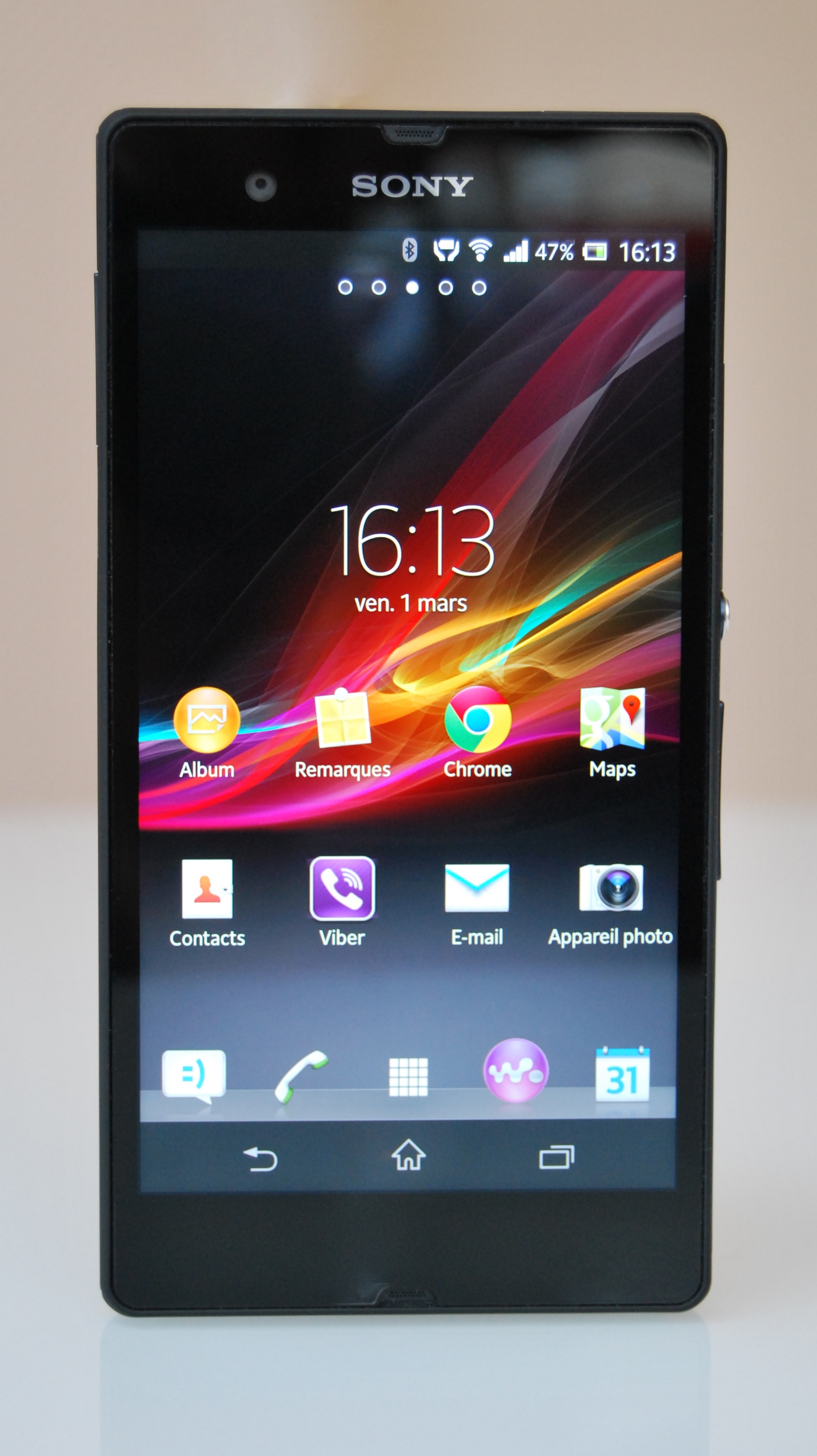 Sony Xperia Z Resim 2