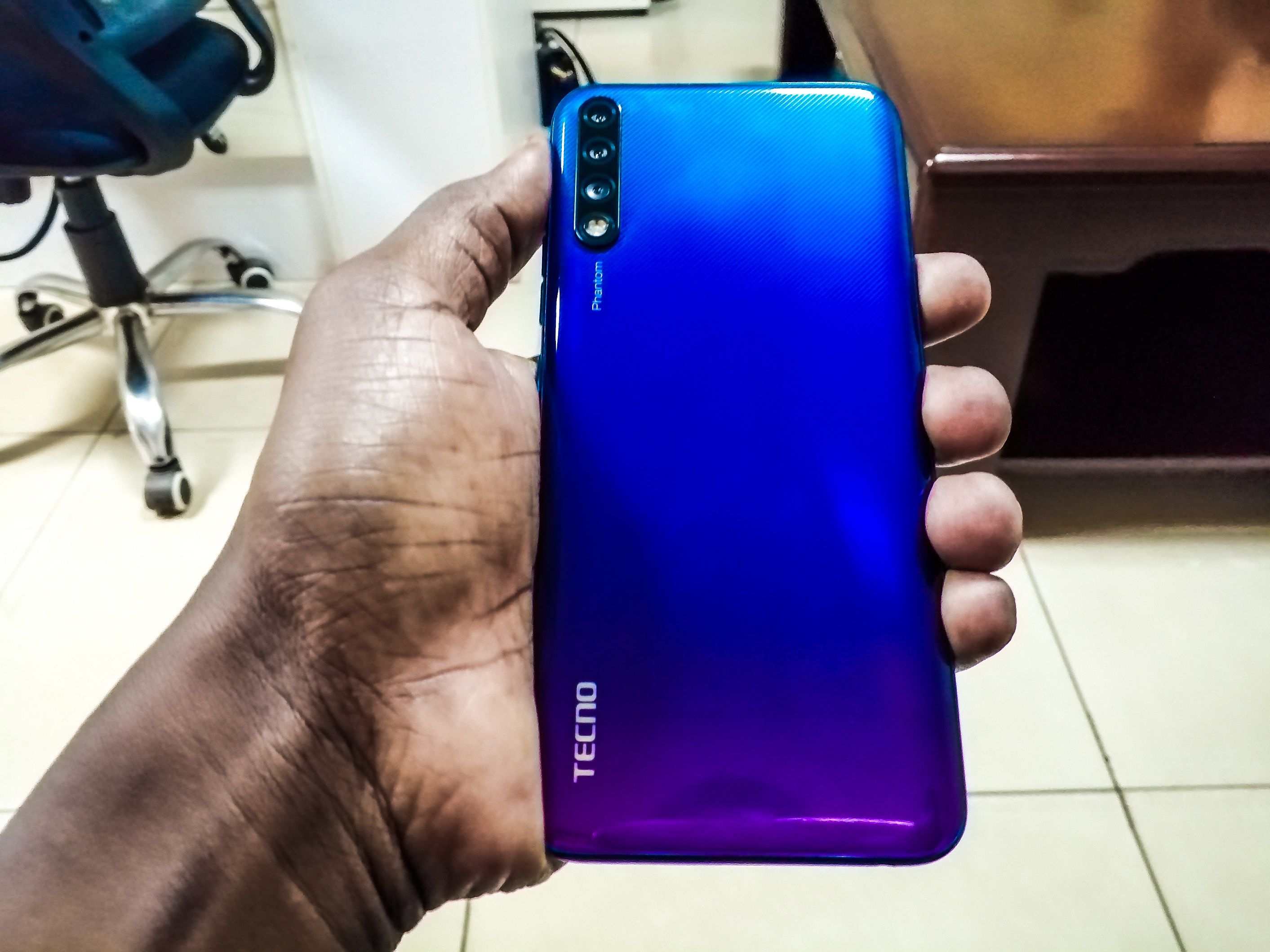 Tecno Phantom 9 Resim 3