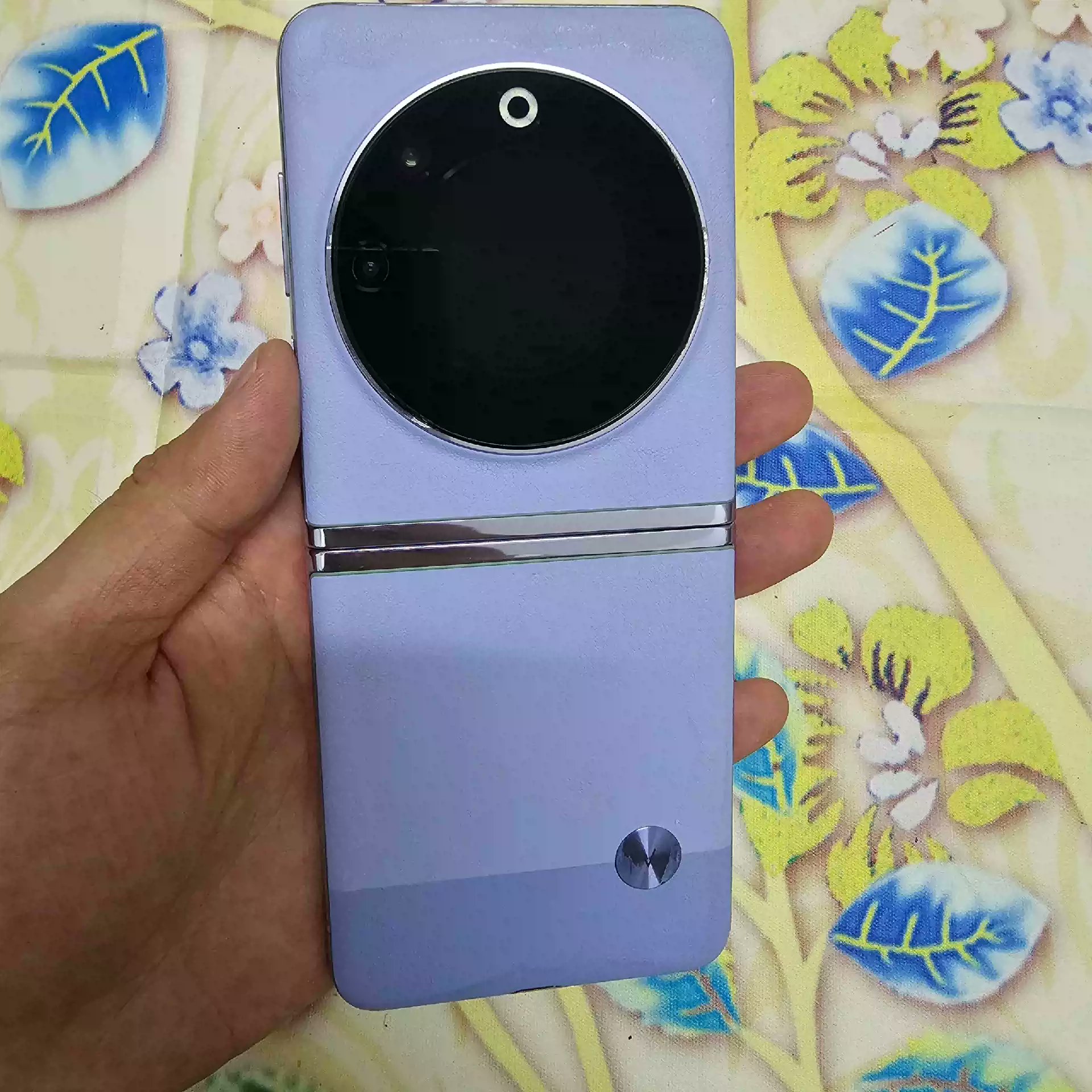 Tecno Phantom V Flip Resim 4