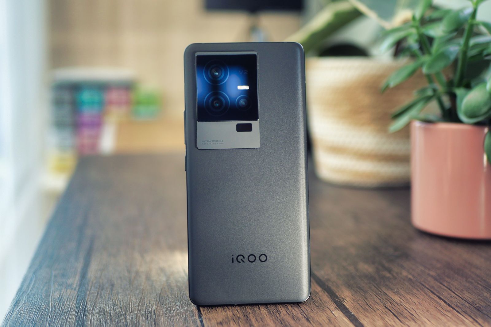 vivo iQOO 11 Resim 5