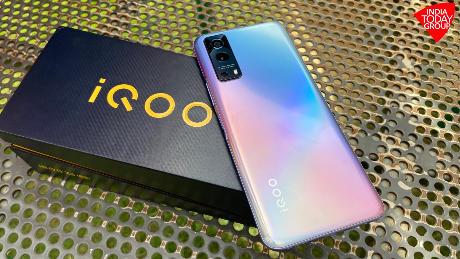 vivo iQOO Z3 Resim 4