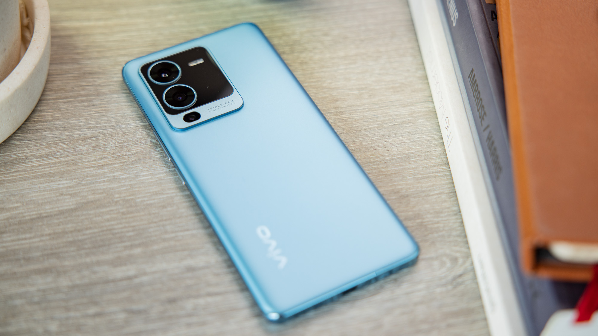 vivo V25 Pro