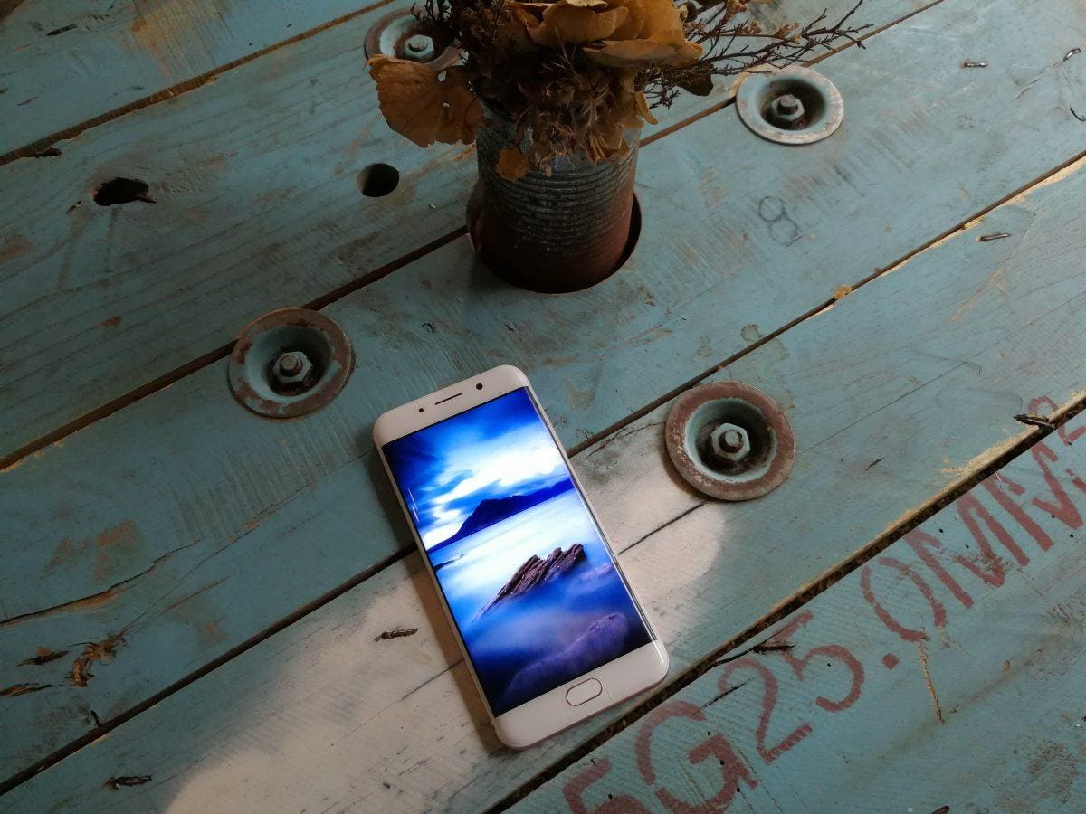 vivo Xplay6 Resim 4
