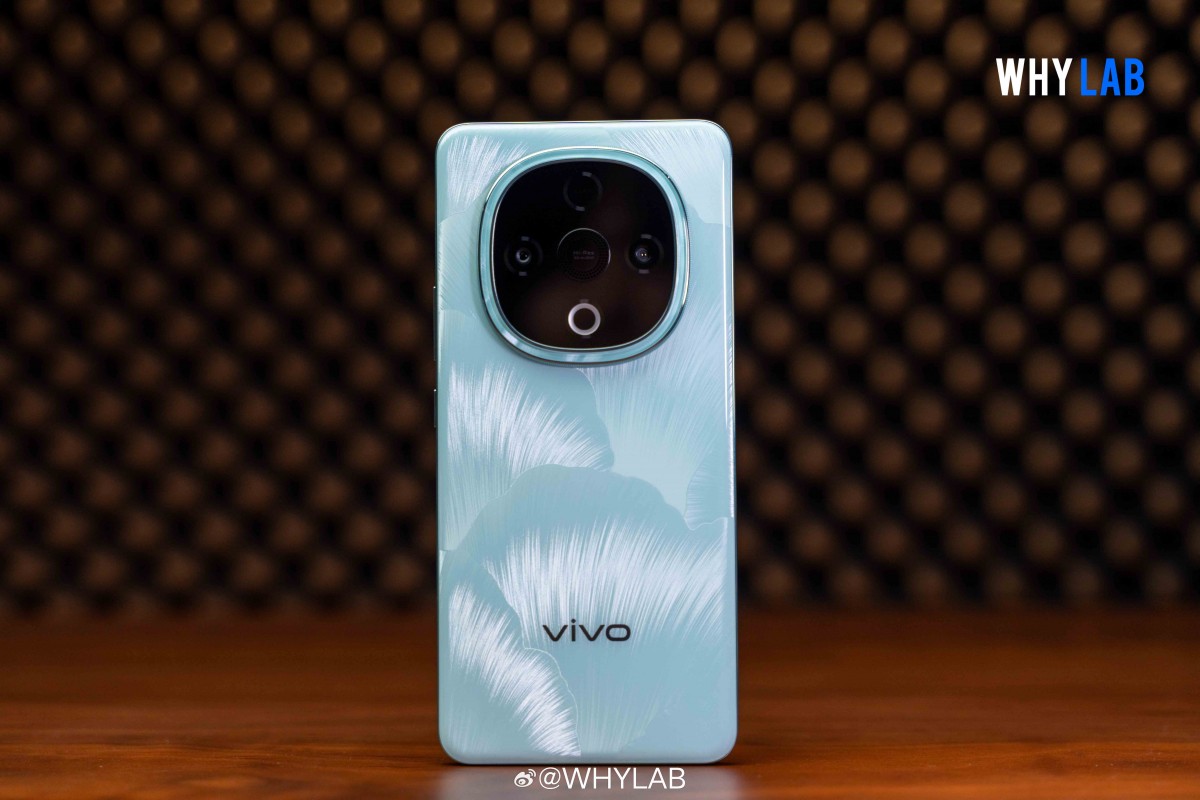 vivo Y300 GT Resim 3