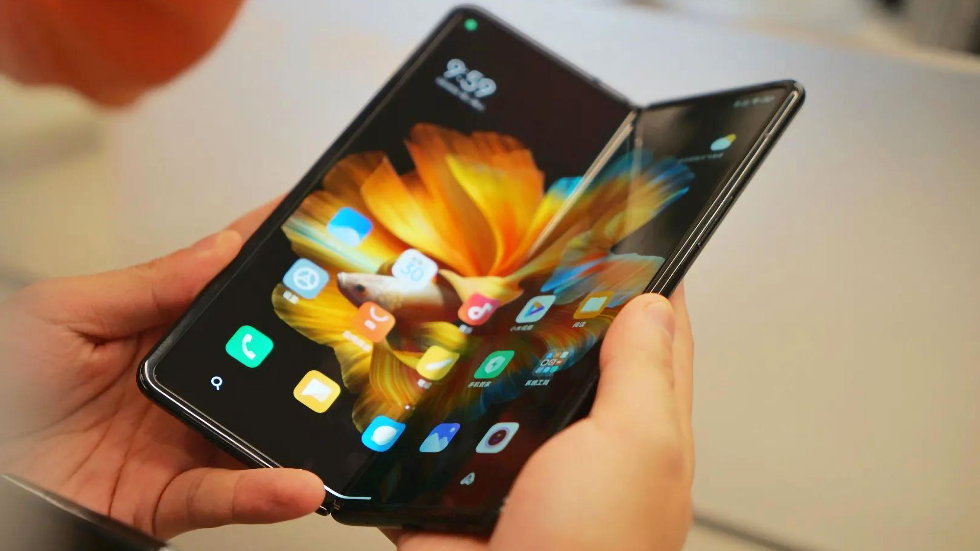 Xiaomi Mix Fold 4 Resim 2
