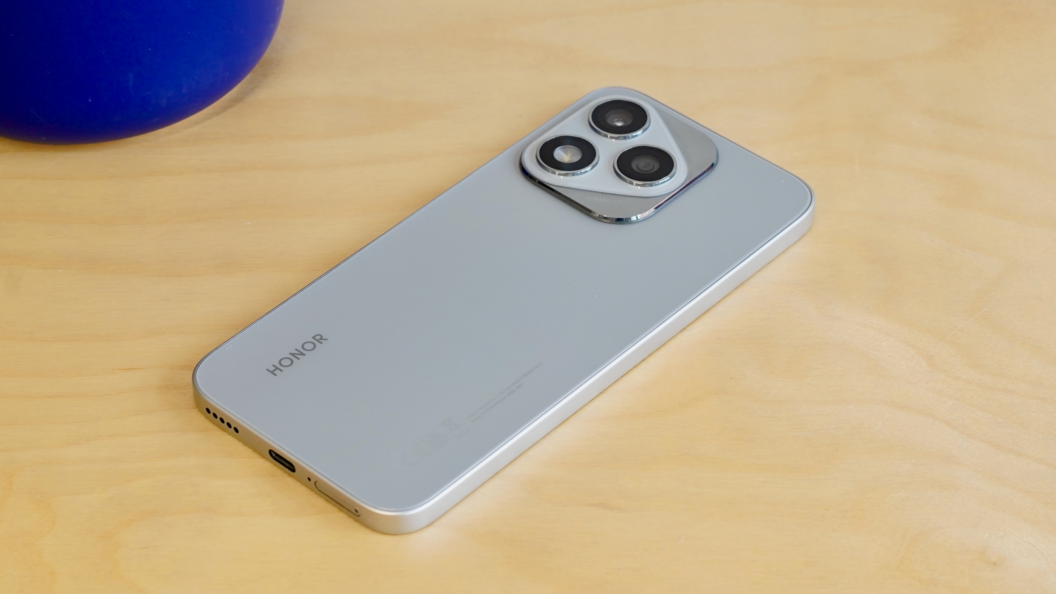 ZTE Anthem 4G Resim 3