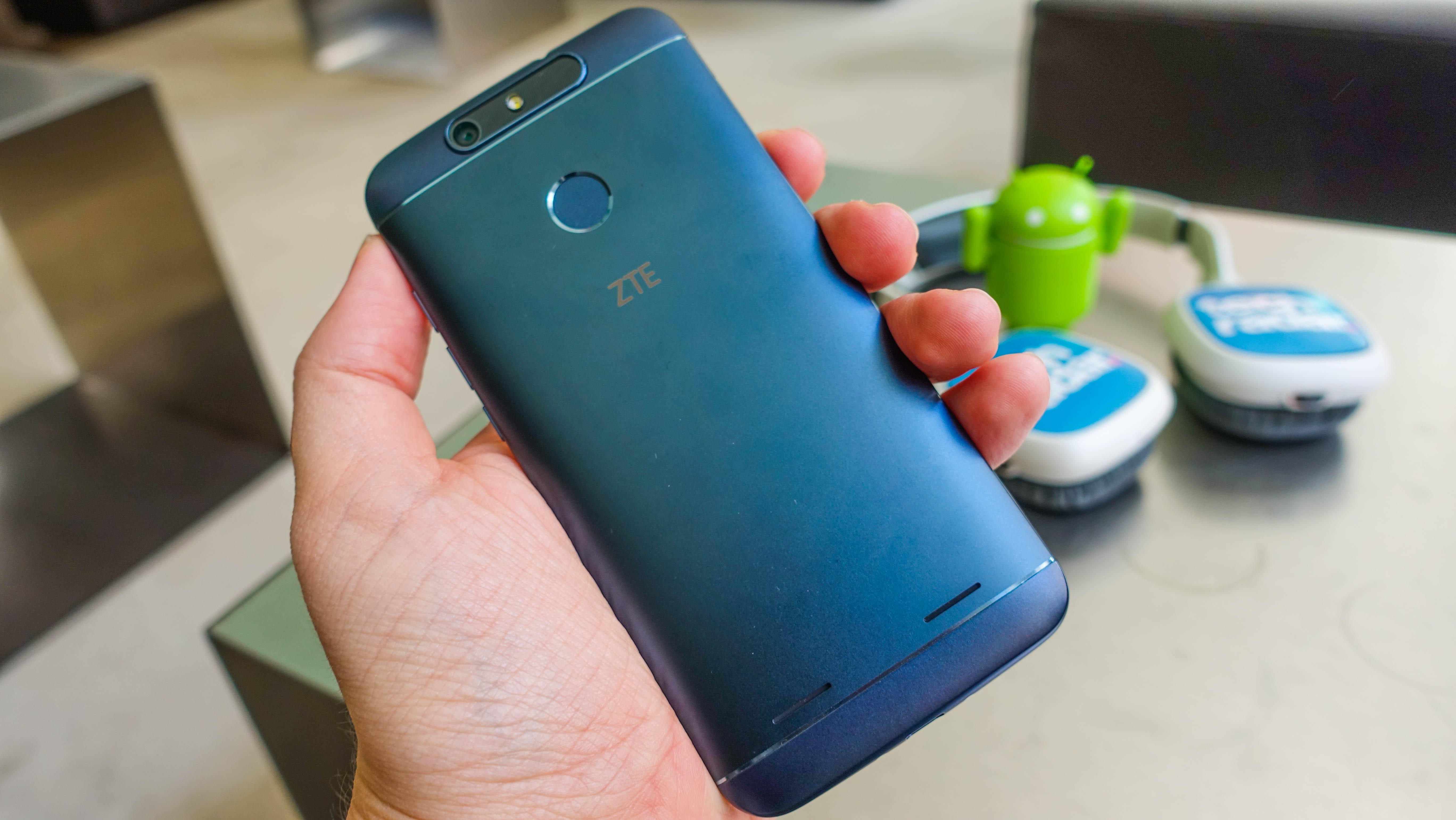 ZTE Blade V8 Lite Resim 4