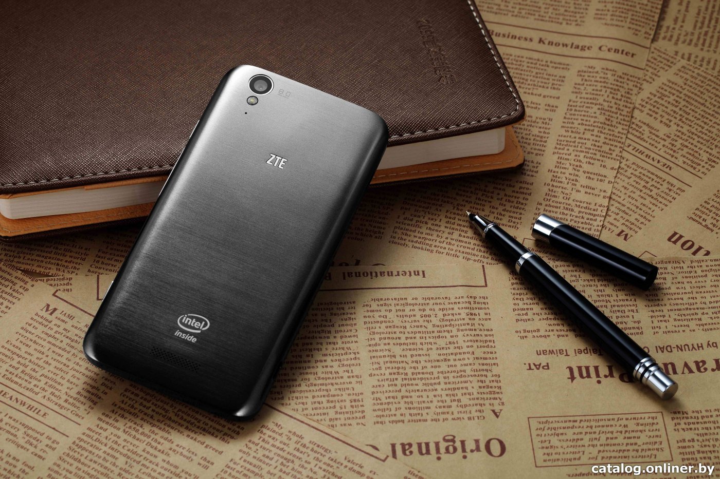 ZTE Geek V975 Resim 2